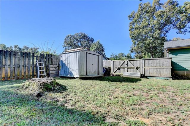 1112 Oak Grove Circle, Lawrenceville, GA 30043