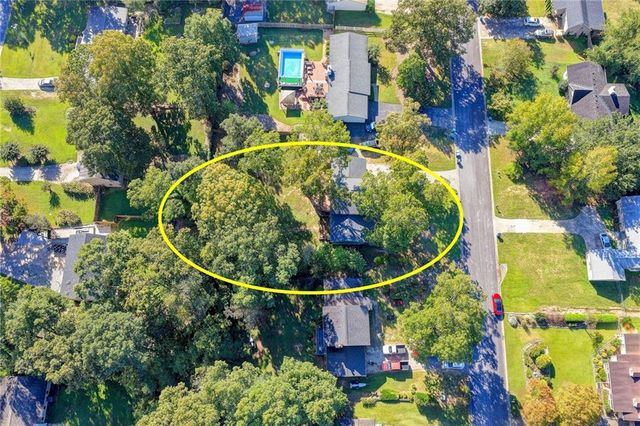 1112 Oak Grove Circle, Lawrenceville, GA 30043