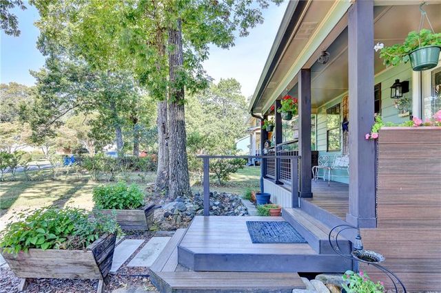 1112 Oak Grove Circle, Lawrenceville, GA 30043