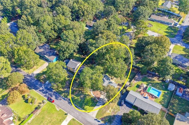 1112 Oak Grove Circle, Lawrenceville, GA 30043