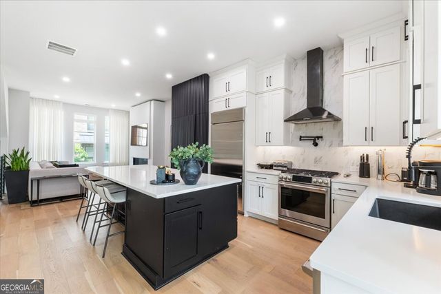 529 Broadview Lane NE, Atlanta, GA 30324