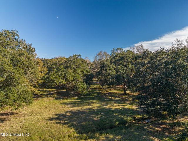 1017 Courthouse Road, Gulfport, MS 39507