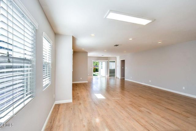 321 N Lima Street, Burbank, CA 91505