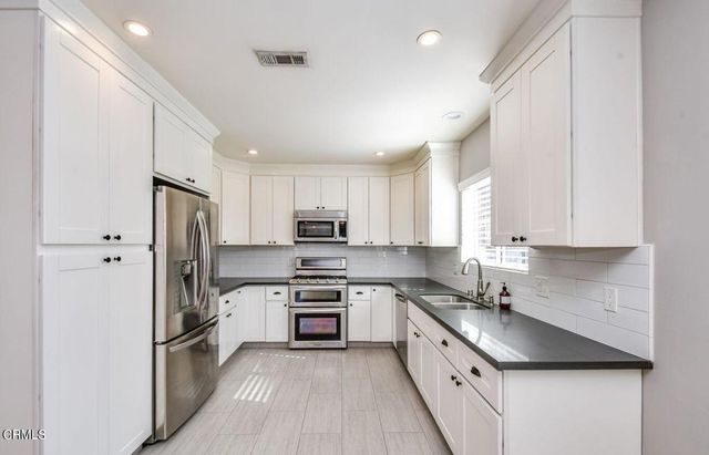 321 N Lima Street, Burbank, CA 91505