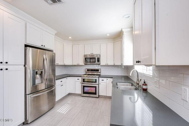 321 N Lima Street, Burbank, CA 91505