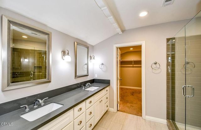 321 N Lima Street, Burbank, CA 91505