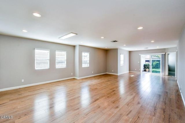 321 N Lima Street, Burbank, CA 91505