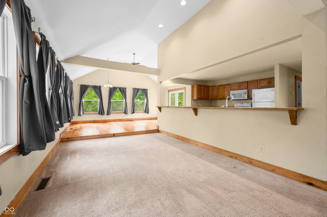 5800 South Shore Drive, Nashville, IN 47448