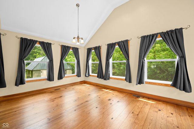 5800 South Shore Drive, Nashville, IN 47448