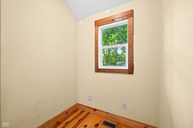 5800 South Shore Drive, Nashville, IN 47448