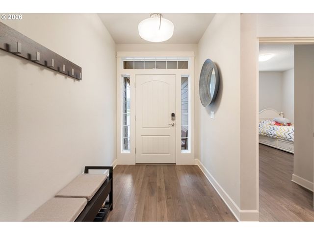 8295 Se SITKA St, Hillsboro, OR 97123