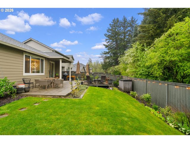 8295 Se SITKA St, Hillsboro, OR 97123