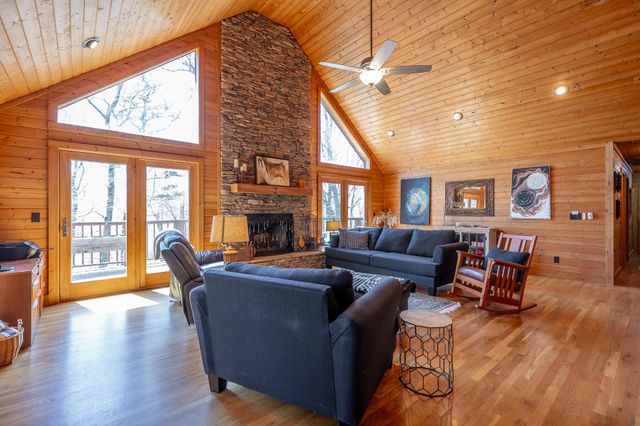 292 Log Cabin Lane, Dunlap, TN 37327