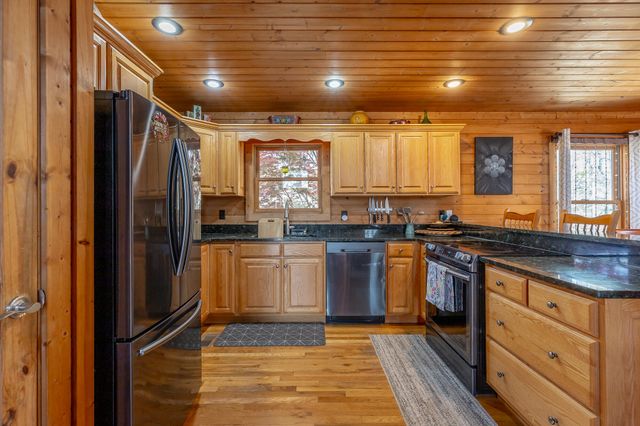 292 Log Cabin Lane, Dunlap, TN 37327