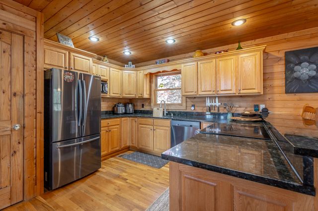 292 Log Cabin Lane, Dunlap, TN 37327