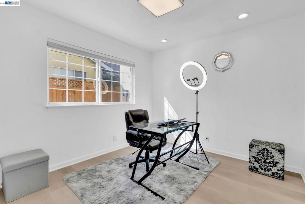 Image 16 of property listing at 1532 1532 Kooser Rd, San Jose, CA 95118