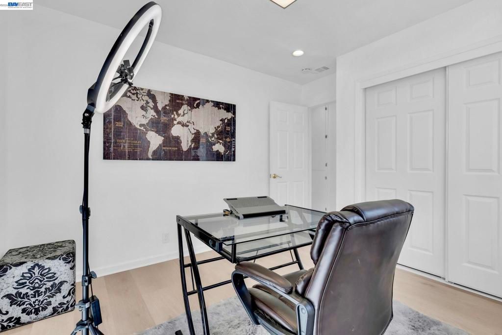 Image 17 of property listing at 1532 1532 Kooser Rd, San Jose, CA 95118