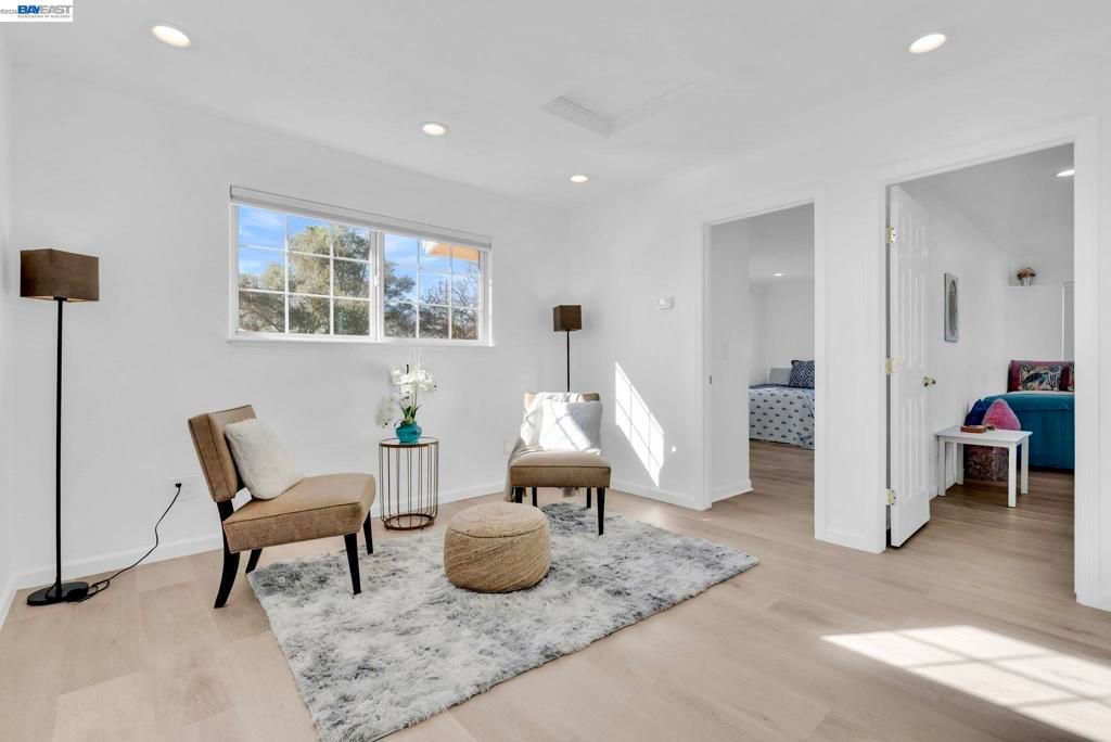 Image 27 of property listing at 1532 1532 Kooser Rd, San Jose, CA 95118