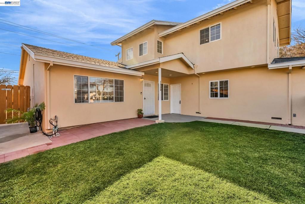Image 3 of property listing at 1532 1532 Kooser Rd, San Jose, CA 95118