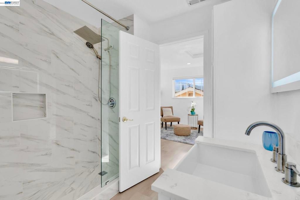 Image 34 of property listing at 1532 1532 Kooser Rd, San Jose, CA 95118