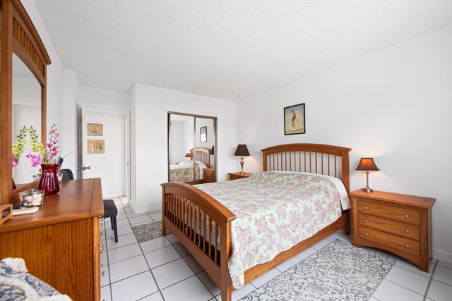 720 Orton Avenue 402, Fort Lauderdale, FL 33304