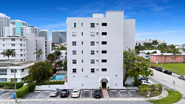720 Orton Avenue 402, Fort Lauderdale, FL 33304