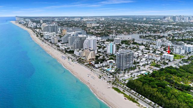720 Orton Avenue 402, Fort Lauderdale, FL 33304