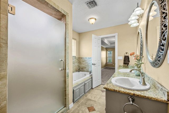 6601 NW Willow Tree Cir, Lawton, OK 73505