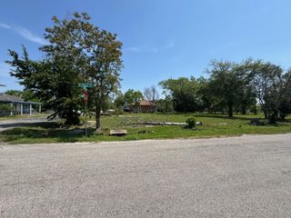 530 El Paso Avenue, Port Arthur, TX 77640