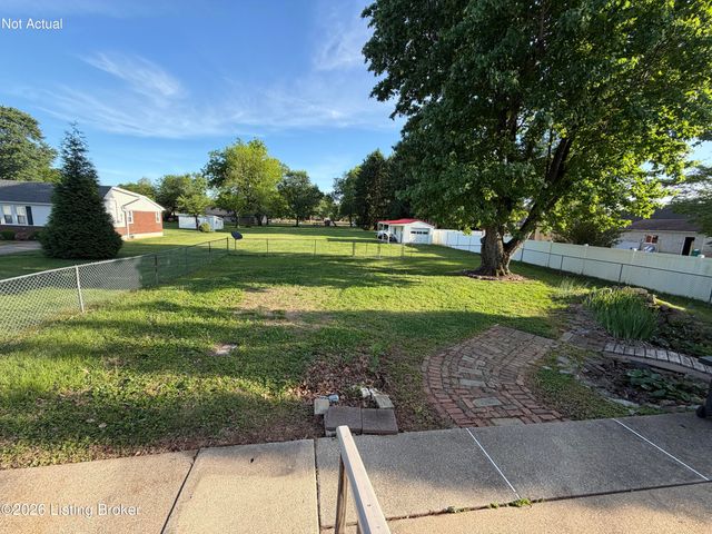 4906 Valley Station Rd, Louisville, KY 40272