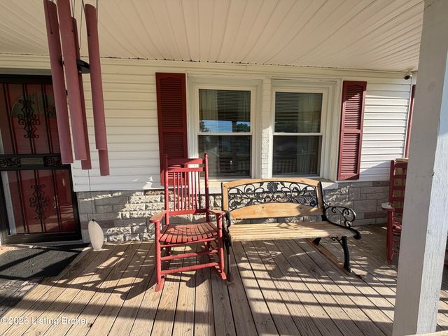 4906 Valley Station Rd, Louisville, KY 40272