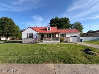 4906 Valley Station Rd, Louisville, KY 40272