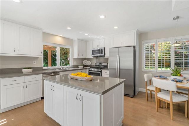 5046 Golden Arrow Drive, Rancho Palos Verdes, CA 90275