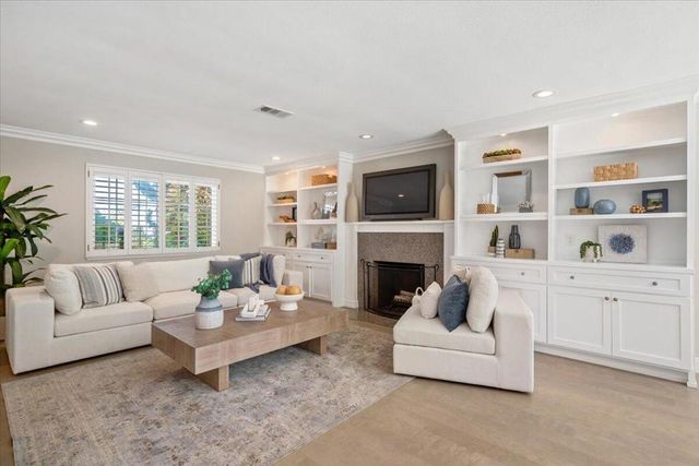 5046 Golden Arrow Drive, Rancho Palos Verdes, CA 90275