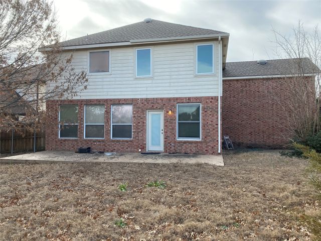 5205 Bay View Drive, Fort Worth, TX 76244