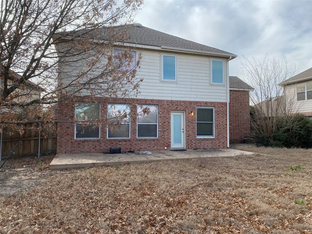 5205 Bay View Drive, Fort Worth, TX 76244