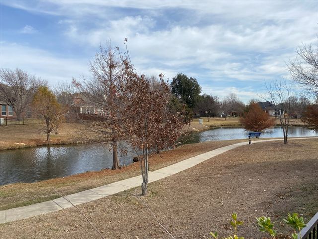 5205 Bay View Drive, Fort Worth, TX 76244