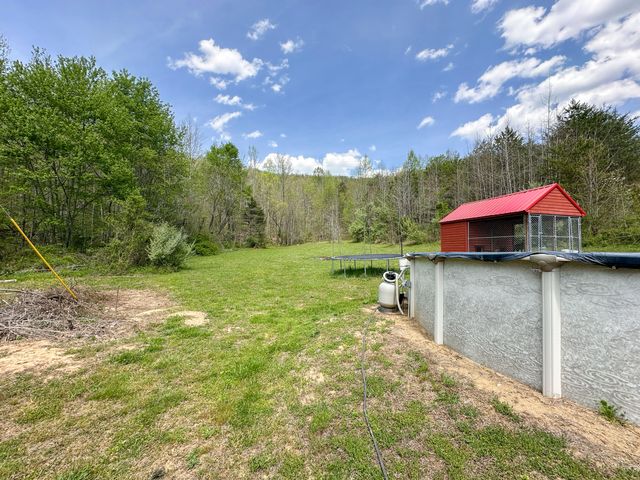 2578 Little Indian Creek Road, Woodbine, KY 40771