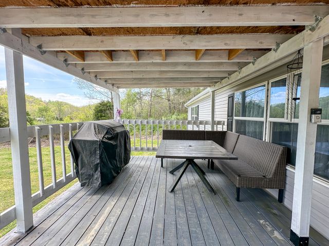 2578 Little Indian Creek Road, Woodbine, KY 40771