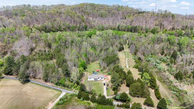 2578 Little Indian Creek Road, Woodbine, KY 40771