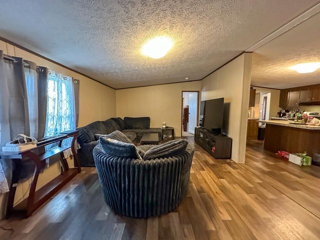 2578 Little Indian Creek Road, Woodbine, KY 40771