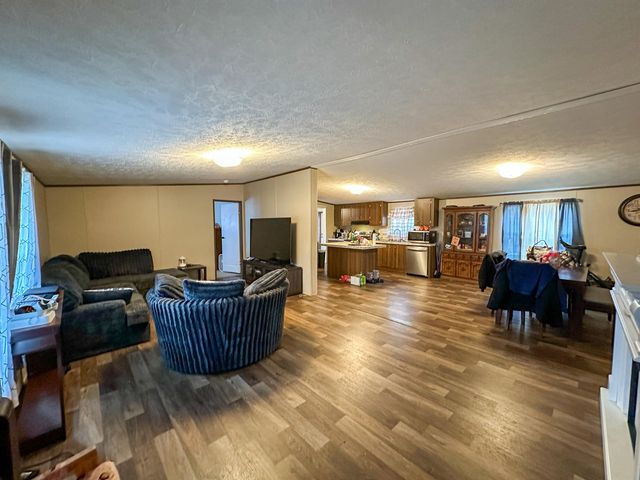 2578 Little Indian Creek Road, Woodbine, KY 40771