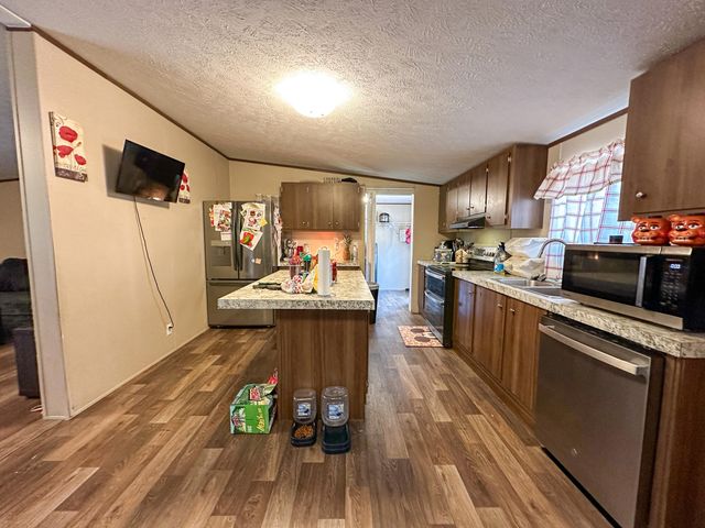 2578 Little Indian Creek Road, Woodbine, KY 40771