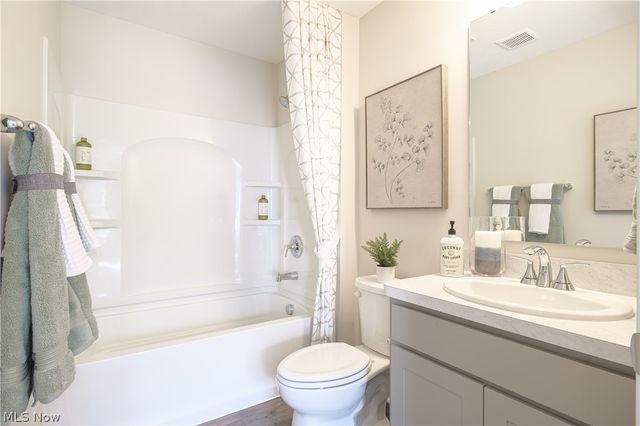 3559 Alder Avenue, Green, OH 44685