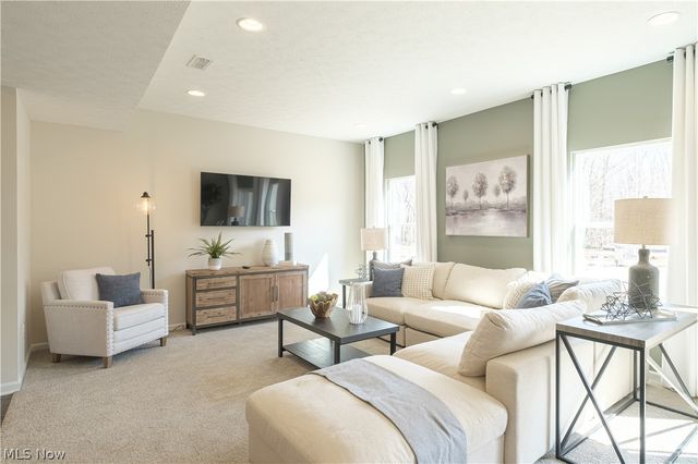 3559 Alder Avenue, Green, OH 44685