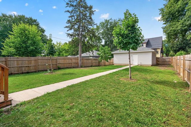 2131 Bryant Avenue N, Minneapolis, MN 55411