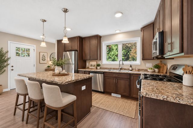 2131 Bryant Avenue N, Minneapolis, MN 55411
