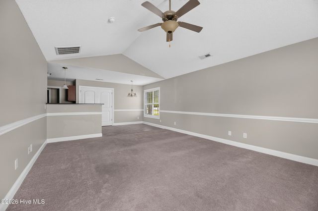 2552 Saddleback Drive B, Winterville, NC 28590