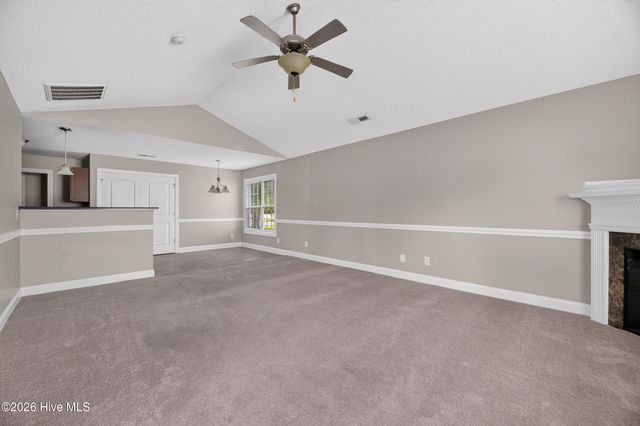 2552 Saddleback Drive B, Winterville, NC 28590