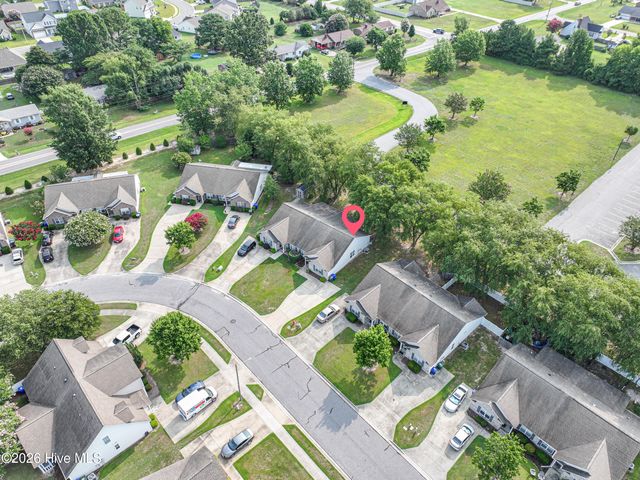 2552 Saddleback Drive B, Winterville, NC 28590